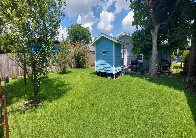Photo 23 of Sale Pending at 12456 Yancy Dr, Houston, TX 77015 | MLS# 12502390 | Listing updated on 2026-09-24