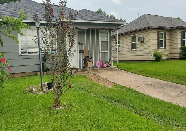 Photo 2 of Sale Pending at 12456 Yancy Dr, Houston, TX 77015 | MLS# 12502390 | Listing updated on 2026-09-12