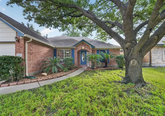 4th image of 23126 Sandpiper Trl, Spring, TX 77373 | MLS# 47057764