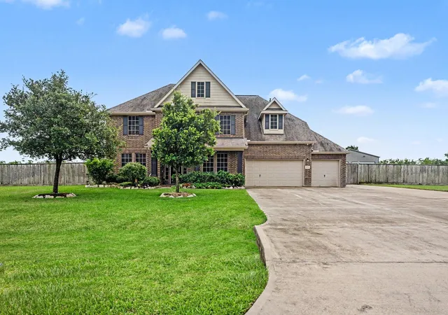 2nd image of 4634 Red Fox Cir, Baytown, TX 77523 | MLS# 53439302