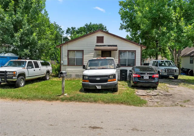 5th image of 7332 Parkes St, Houston, TX 77088 | MLS# 69519531