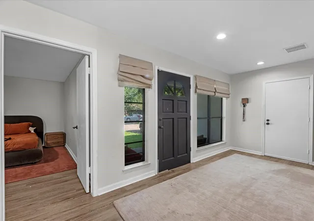Photo 3 of Single family home for sale at 223 Kirkaldy Dr, Houston, TX 77015 | MLS# 85703925 | Listing updated on 2026-09-12