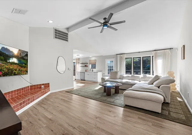 Photo 4 of Single family home for sale at 223 Kirkaldy Dr, Houston, TX 77015 | MLS# 85703925 | Listing updated on 2026-09-12