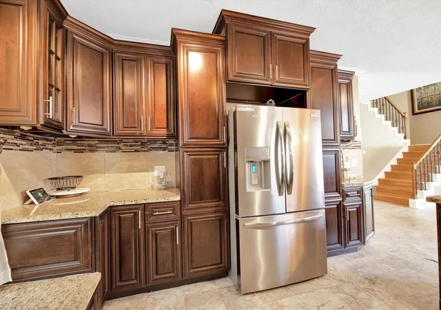 Photo 2 of Single family home for sale at 7042 River Garden Dr, Houston, TX 77095 | MLS# 72806806 | Listing updated on 2026-09-10