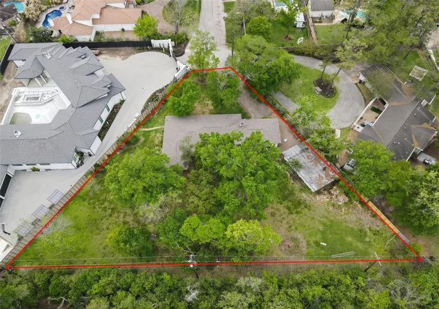 3rd image of 31 E Shady Ln, Houston, TX 77063 | MLS# 44967270