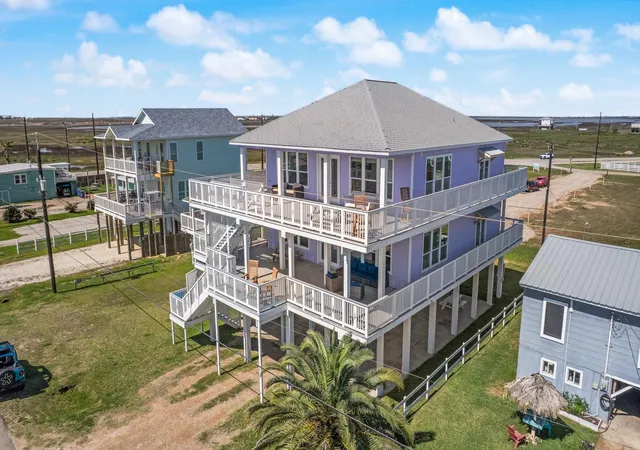 Homes for sale in Surfside Beach, TX | 310 Coral Ct, Surfside Beach, TX 77541 | MLS# 13465208