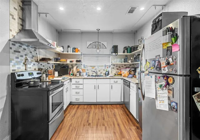 4th image of 4630 Woodside St, Houston, TX 77023 | MLS# 3702812