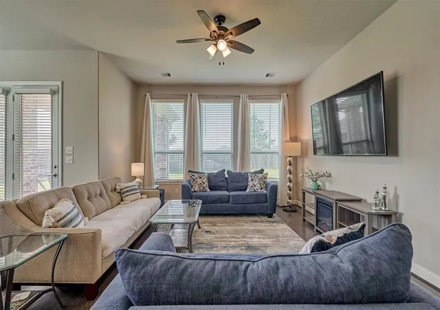 Photo 2 of Single Family Residence at 3702 Midway Gdns Dr, Spring, TX 77386 | MLS# 90017106 |  | Sold on 2025-05-20