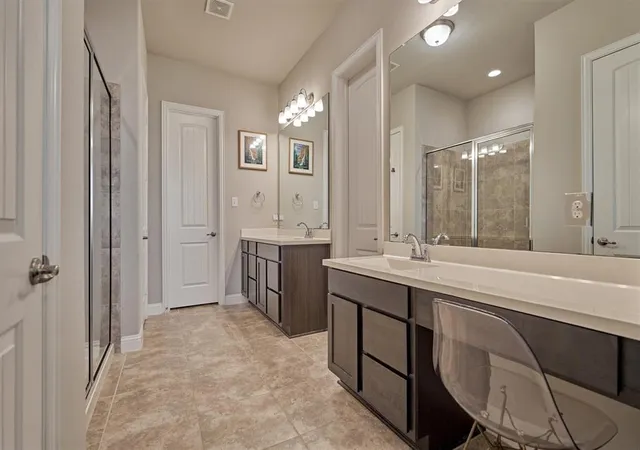 Photo 3 of Single Family Residence at 3702 Midway Gdns Dr, Spring, TX 77386 | MLS# 90017106 |  | Sold on 2025-05-20
