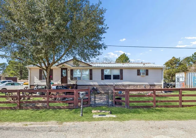 Photo 2 of Single family home for sale at 21611 Parker Rd, Tomball, TX 77377 | MLS# 59897856 | Listing updated on 2026-09-02