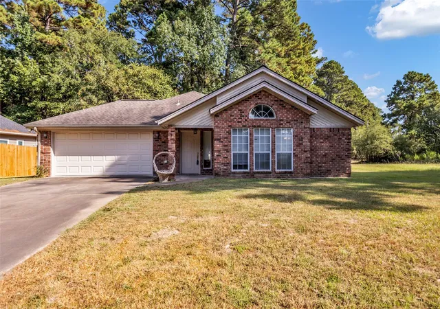 Photo 1 of Single family home for sale at 7 Lazy Spgs, Trinity, TX 75862 | MLS# 47323750 | Listing updated on 2026-08-26