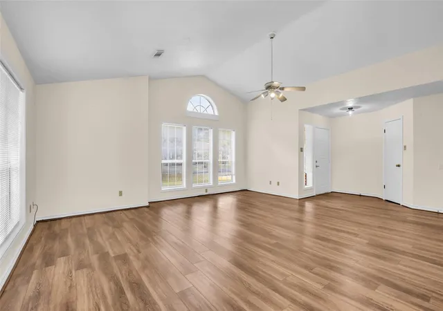 Photo 4 of Single family home for sale at 7 Lazy Spgs, Trinity, TX 75862 | MLS# 47323750 | Listing updated on 2026-08-26