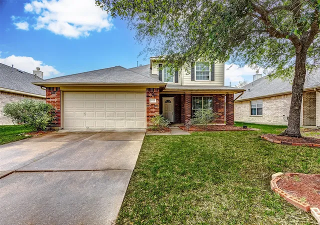 Photo 1 of Sale Pending at 16935 Hampton Glen Ct, Houston, TX 77083 | MLS# 21509921 | Listing updated on 2026-10-07