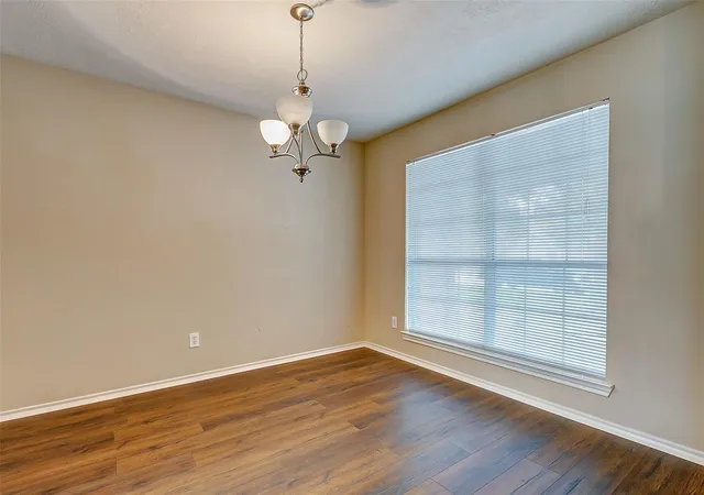 Photo 4 of Sale Pending at 16935 Hampton Glen Ct, Houston, TX 77083 | MLS# 21509921 | Listing updated on 2026-10-07