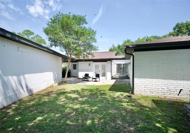 36th image of 13529 Woodchester Dr, Sugar Land, TX 77498 | MLS# 44256117
