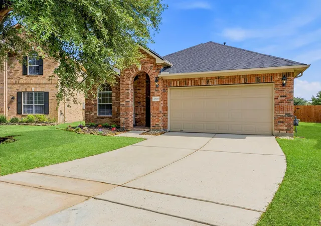 1st image of 23410 W Pine Ivy Ln, Tomball, TX 77375 | MLS# 19836408