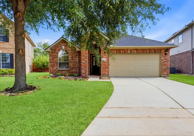 2nd image of 23410 W Pine Ivy Ln, Tomball, TX 77375 | MLS# 19836408