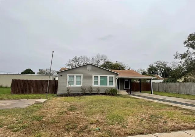 Homes for sale in Victoria, TX | 207 S George St, Victoria, TX 77901 | MLS# 75548621