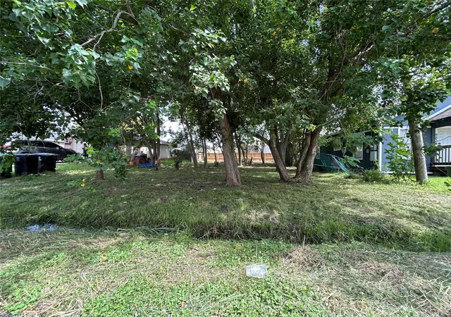 Photo 2 of Sale Pending at 0 Racine, Houston, TX 77029 | MLS# 36658292 | Listing updated on 2026-09-09