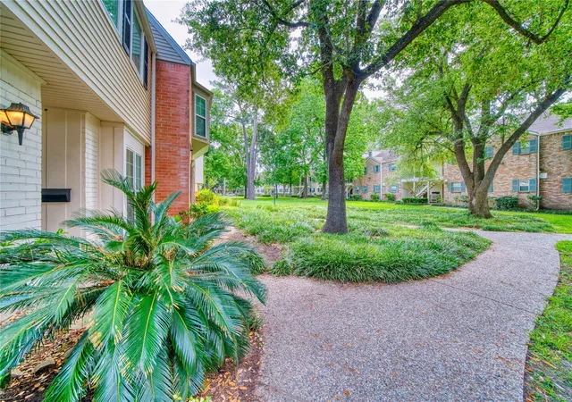 2nd image of 13376 Trail Hollow Dr #3376, Houston, TX 77079 | MLS# 80437457