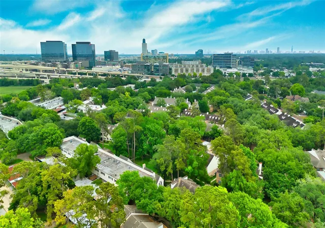 34th image of 13376 Trail Hollow Dr #3376, Houston, TX 77079 | MLS# 80437457