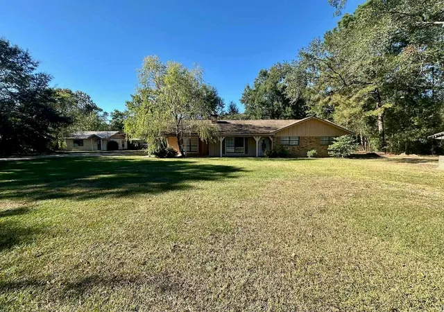 Homes for sale in Buna, TX | 42672 Us Hwy 96 S, Buna, TX 77612 | MLS# 63951299