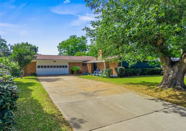 Single family home for sale at 114 20th Avenue, Texas City, TX 77590 | MLS# 98793947