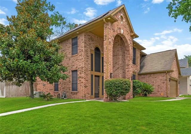 Photo 2 of Single family home for sale at 2142 Laurel Forest Way, Houston, TX 77014 | MLS# 18272673 | Listing updated on 2026-07-11