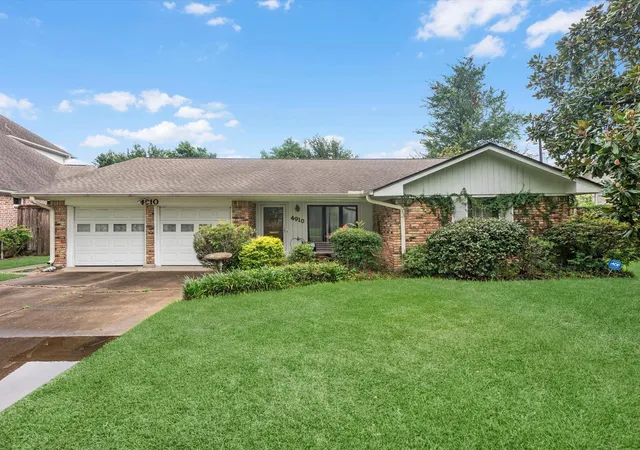 Photo 1 of Single family home for sale at 4910 Yarwell Dr, Houston, TX 77096 | MLS# 49535504 | Listing updated on 2026-08-27