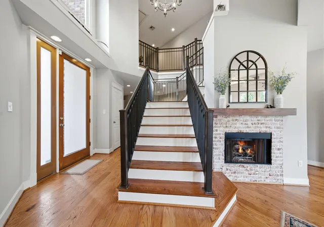 Photo 3 of Sale Pending at 509 W 22nd Street, Houston, TX 77008 | MLS# 48091090 | Listing updated on 2026-09-19