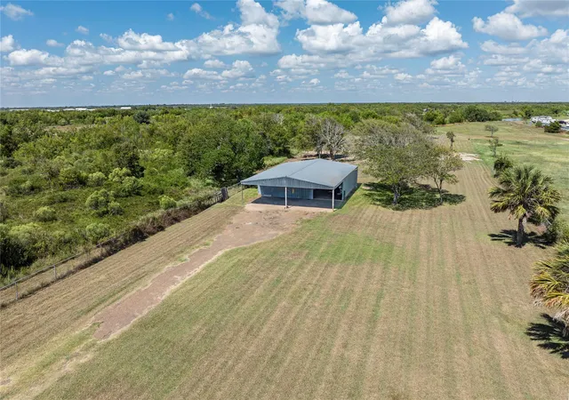1st image of 267 County Road 259, Matagorda, TX 77457 | MLS# 78908048