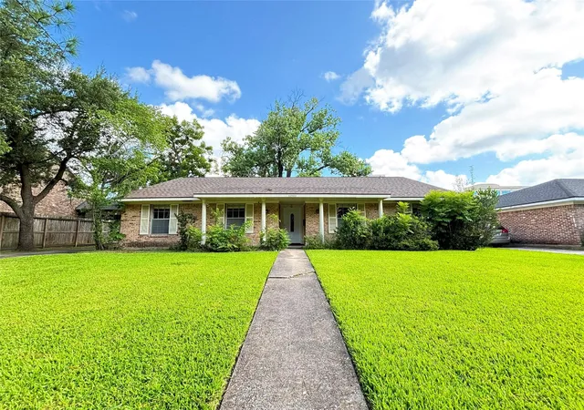 Photo 1 of Single family home for sale at 12342 Barryknoll Ln, Houston, TX 77024 | MLS# 50931844 | Listing updated on 2026-08-02