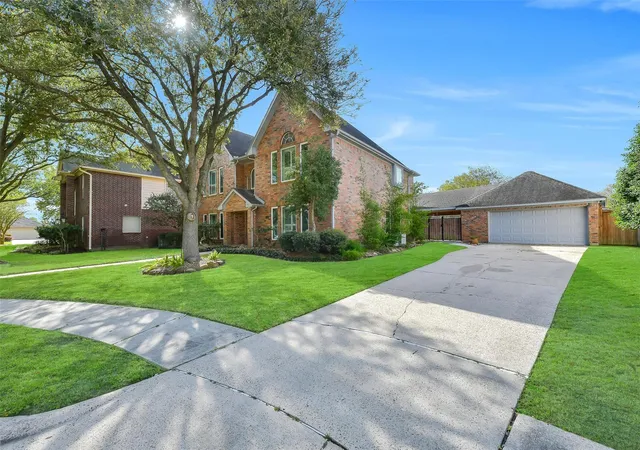 Photo 3 of Single family home for sale at 1509 Kilgarlin Ln, Deer Park, TX 77536 | MLS# 76064964 | Listing updated on 2026-10-02