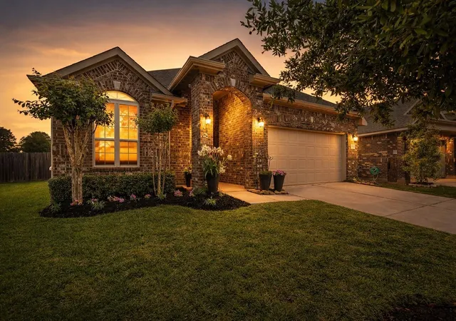 1st image of 19055 Minero Ln, Montgomery, TX 77356 | MLS# 17099940