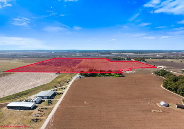 Homes for sale in Hearne, TX | 155309 Acres Fm 50, Hearne, TX 77859 | MLS# 32848551