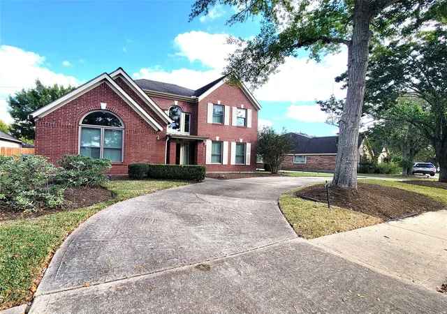 1st image of 2214 Old South Dr, Richmond, TX 77406 | MLS# 41752832