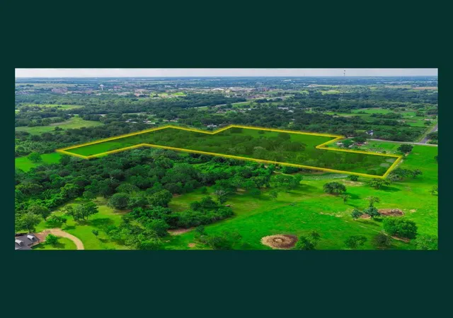 2nd image of 36980 Wyatt Chapel Rd, Hempstead, TX 77445 | MLS# 75100017