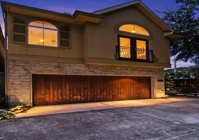 3rd image of 338 Gregg St, Houston, TX 77020 | MLS# 73782284