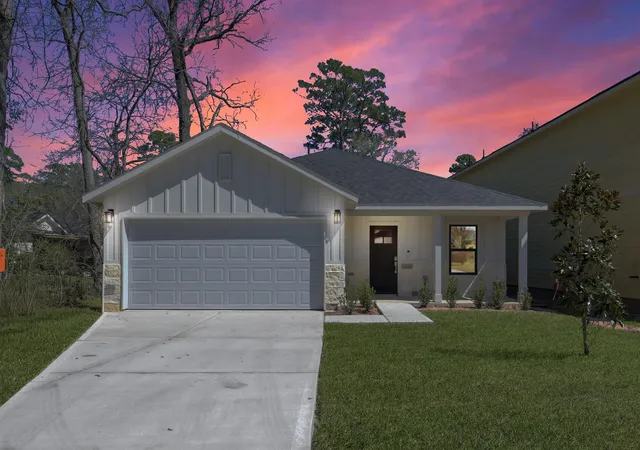 Photo 1 of Single family home for sale at 106 Harbor Ct Dr, Montgomery, TX 77356 | MLS# 28721401 | Listing updated on 2026-10-03