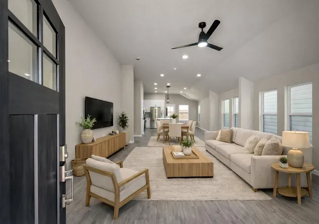 Photo 3 of Single family home for sale at 106 Harbor Ct Dr, Montgomery, TX 77356 | MLS# 28721401 | Listing updated on 2026-10-03
