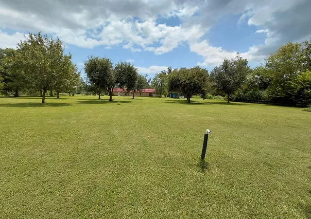 Photo 3 of Single family home for sale at 1231 County Rd 201a, Angleton, TX 77515 | MLS# 24837280 | Listing updated on 2026-09-01
