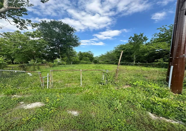 Photo 2 of Land for sale at 0 Falls St, Houston, TX 77026 | MLS# 14855063 | Listing updated on 2026-08-24