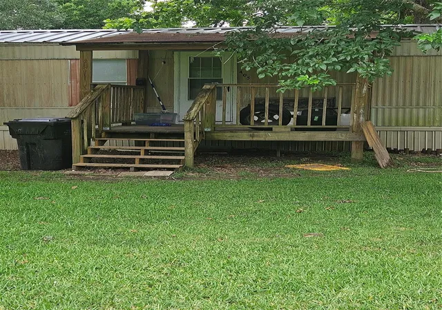 Photo 2 of Single family home for sale at 405 Velasco St, Brazoria, TX 77422 | MLS# 40466002 | Listing updated on 2026-07-01