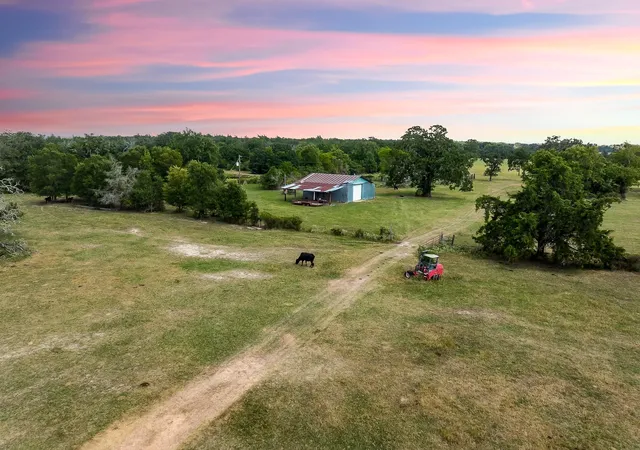 Photo 3 of Sale Pending at 4796 Britten Rd, Bryan, TX 77807 | MLS# 84836075 | Listing updated on 2026-08-28