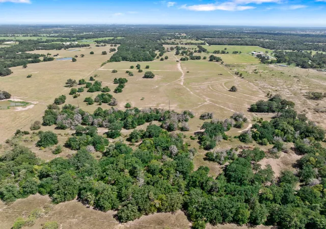 Photo 4 of Sale Pending at 4796 Britten Rd, Bryan, TX 77807 | MLS# 84836075 | Listing updated on 2026-08-28