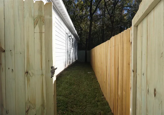 Photo 3 of Single family home for sale at 9856 Arbor Oak, Willis, TX 77318 | MLS# 15345448 | Listing updated on 2026-07-31