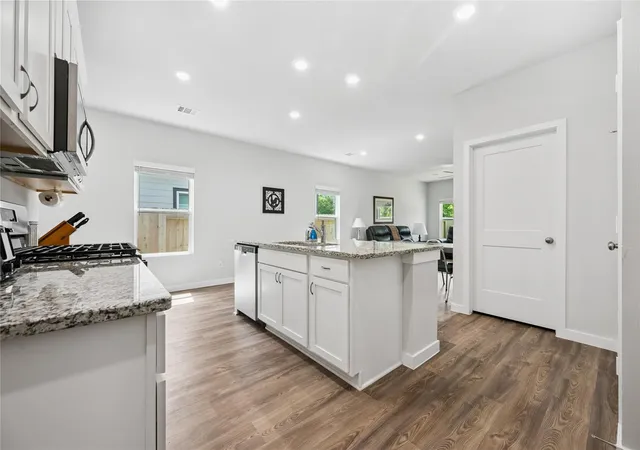 Photo 3 of Single family home for sale at 16934 Needlepoint Dr, Conroe, TX 77302 | MLS# 73026555 | Listing updated on 2026-09-22