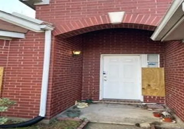 Photo 2 of Single family home for sale at 13807 Bonilla Ln, Houston, TX 77083 | MLS# 37740950 | Listing updated on 2026-09-09