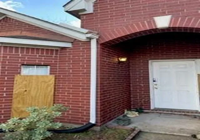 Photo 3 of Single family home for sale at 13807 Bonilla Ln, Houston, TX 77083 | MLS# 37740950 | Listing updated on 2026-09-09