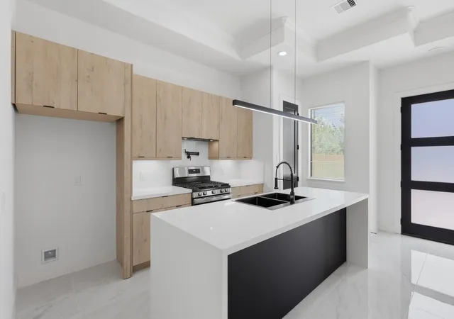 4th image of 1510 Tralle St, Houston, TX 77020 | MLS# 96716659